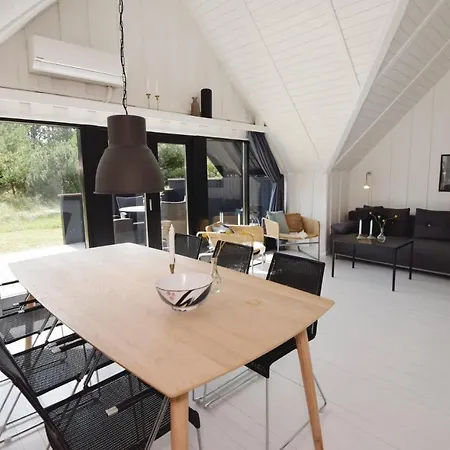 Four-bedroom Holiday In