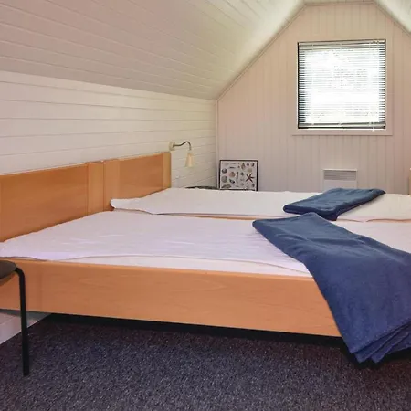 Four-bedroom Holiday In Casa de Férias Blåvand