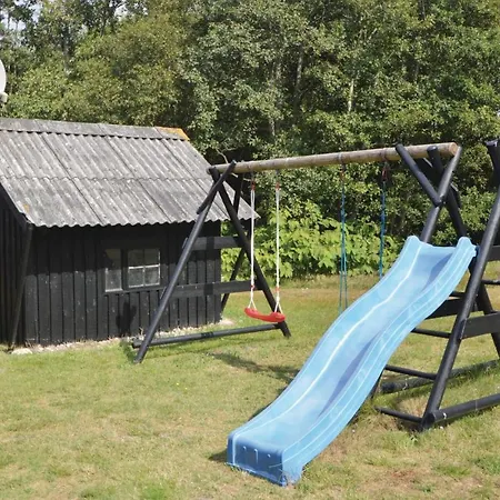 Four-bedroom Holiday In Blåvand